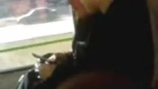 Aimer trois chattes sur la bite porno de mere sautant à tour de rôle