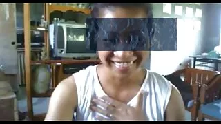 Une fille magnifique se fait Cunnilingus maman et fils sex Par gf
