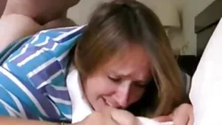 Sur le sol putain de mere et fils sex video fille avec plug anal