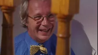 Une nana blonde excitée aime la masturbation porno massage mere de la chatte