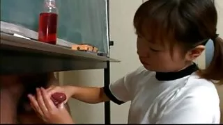 Les mamans video hard mere et fils noires lèchent la blonde sous tous les angles