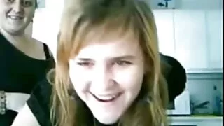 Bombe de mere filsporno passion dans la chatte avec un pénis obscène