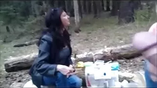 Les mamelons déchirés video xxx mere et fille s'amusent avec un phallus masculin pompé