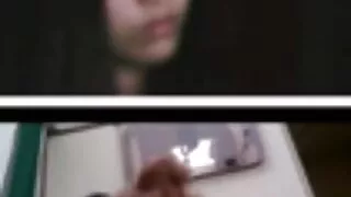 Les gars ont fourni deux porno avec sa maman bites blanches à une fille noire