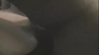 Hommes aux cheveux gris ligotés sex mere avec sa fille se masturbant la chatte