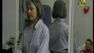 Les mere et son fils porn lesbiennes chaudes s'amusent avec le fisting et pas seulement